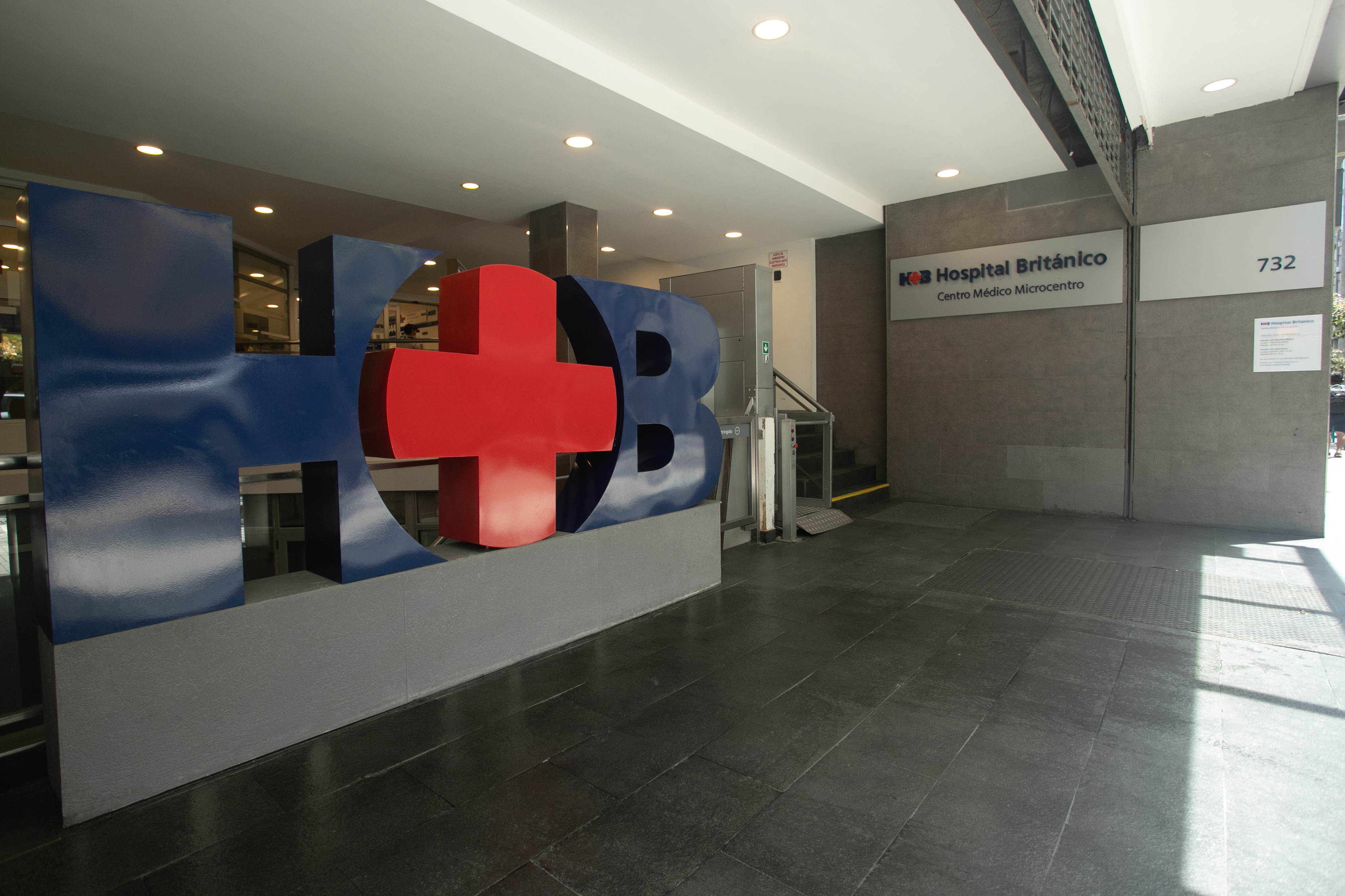 Centro Médico Microcentro, Suipacha 732, CABA